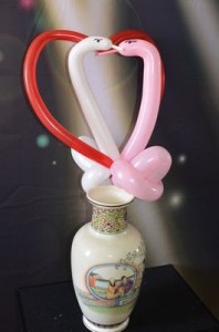 Couple de cygne dans un coeur